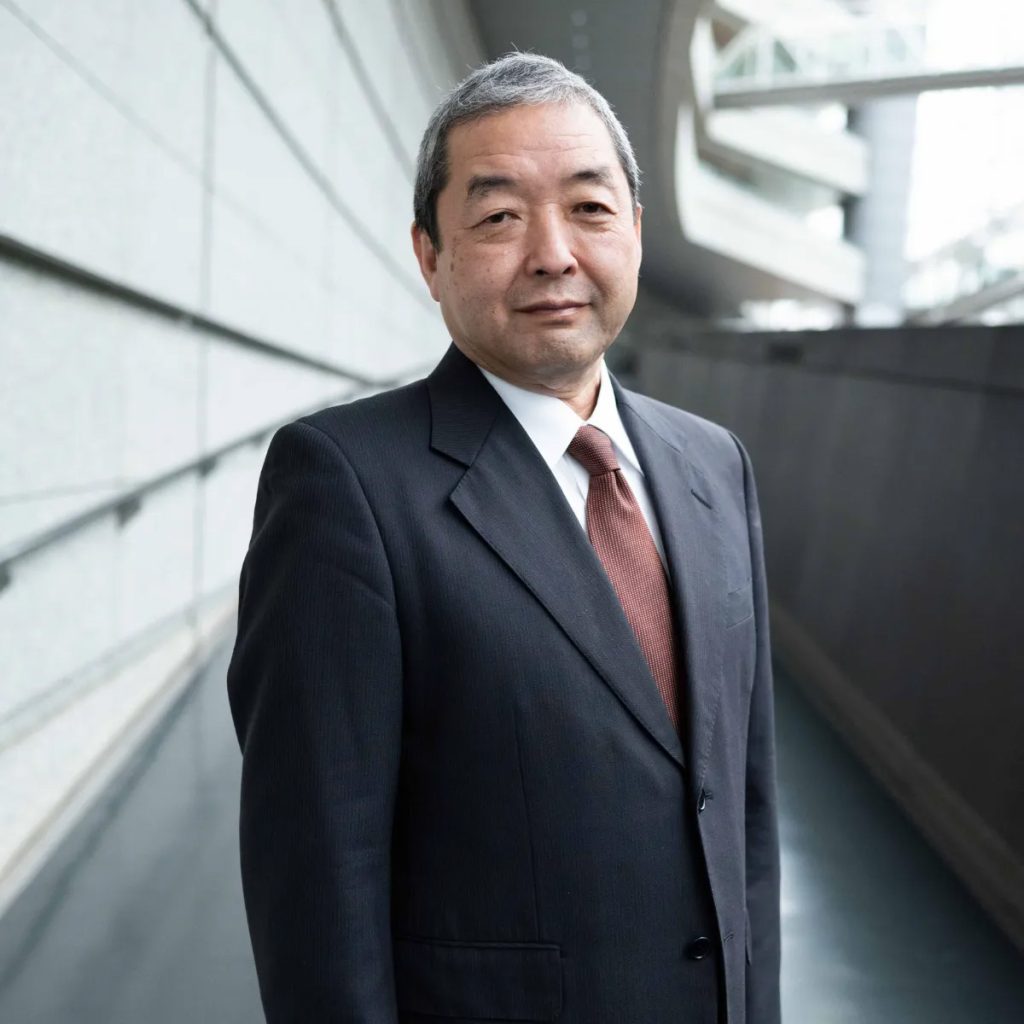 取締役会長 / 医学博士、メディアデザイン学博士 浅田 一憲